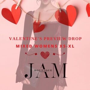 ✨ LIVE POSH SHOW ALERT ✨